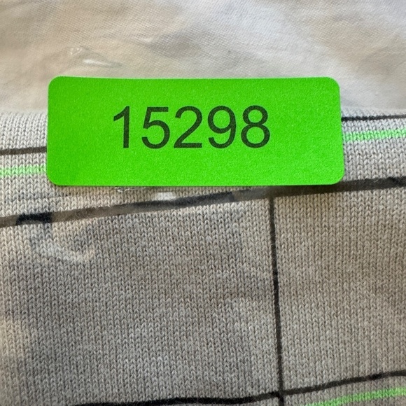 Puma Men's Gray‎ V-Neck Golf Sweater Vest Size X-Large Green Logo Outdoor Active - Picture 10 of 10